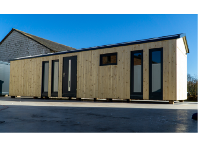  Studio modulaire en conteneur pour espaces de travail ou résidences de la série  "HABITAT Moduluxe", modèle CHHM.003